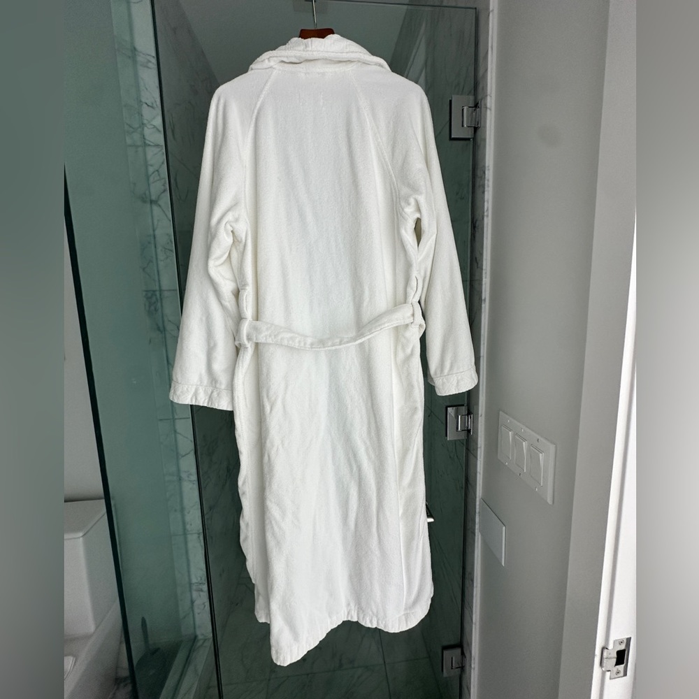 Frette 1860 For The St. Regis White Bathrobe Size XLarge - Picture 2 of 5